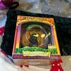 Enesco Harry Potter Deluxe Hanging Christmas Ornament W/ Surprise Image If Lite